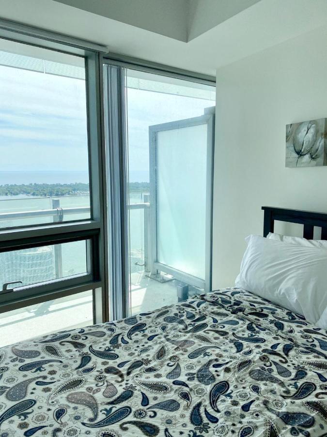 Ihost Suites Ice Condo Торонто Экстерьер фото