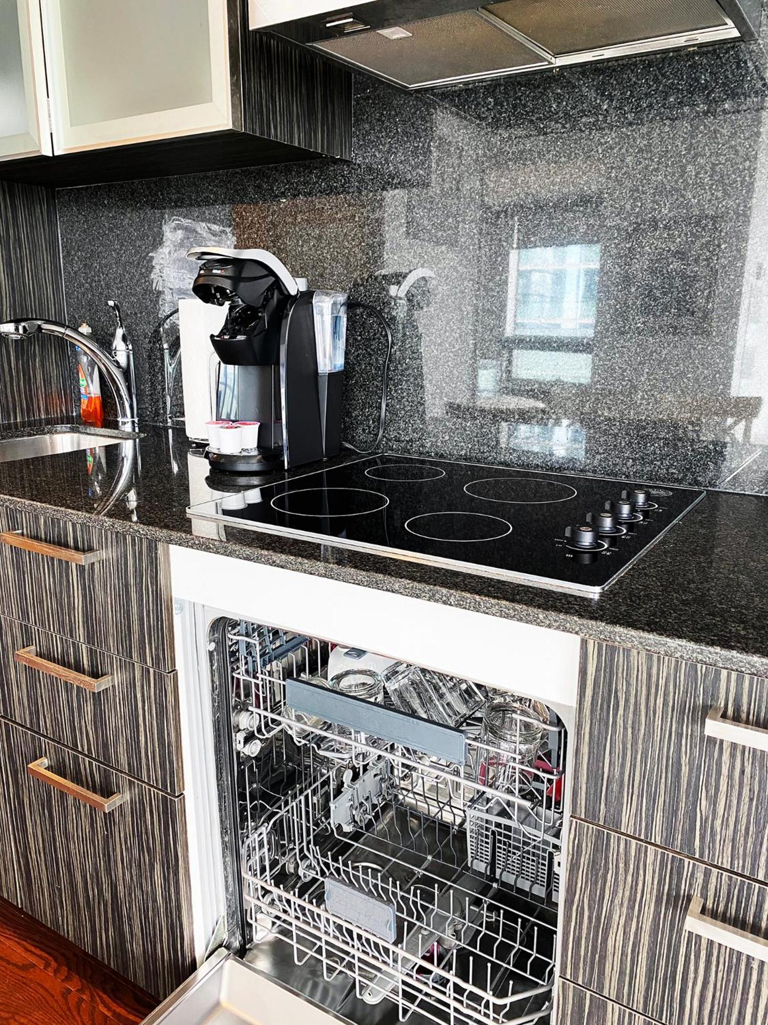Ihost Suites Ice Condo Торонто Экстерьер фото