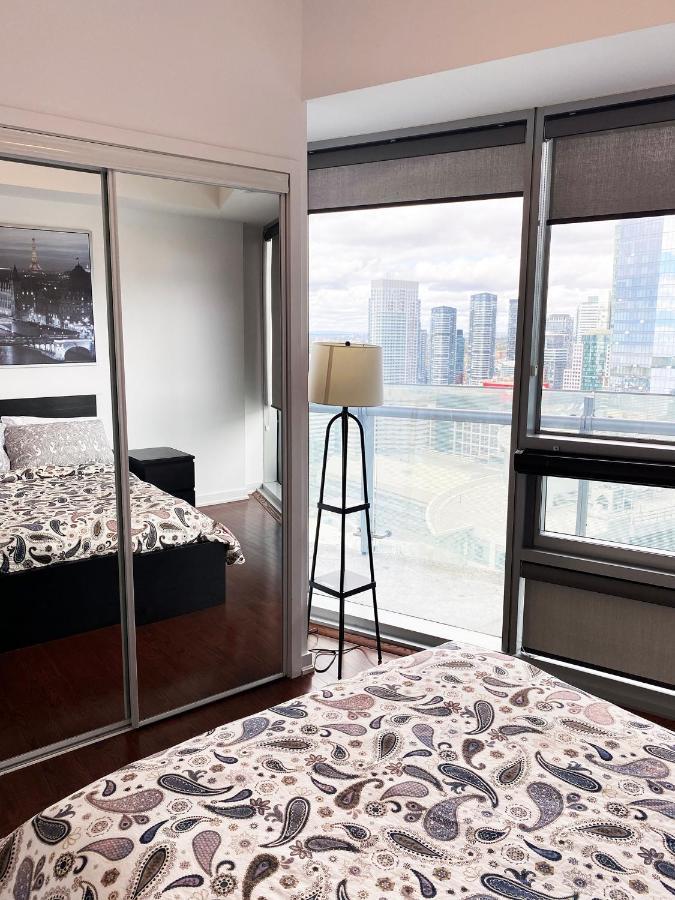 Ihost Suites Ice Condo Торонто Экстерьер фото