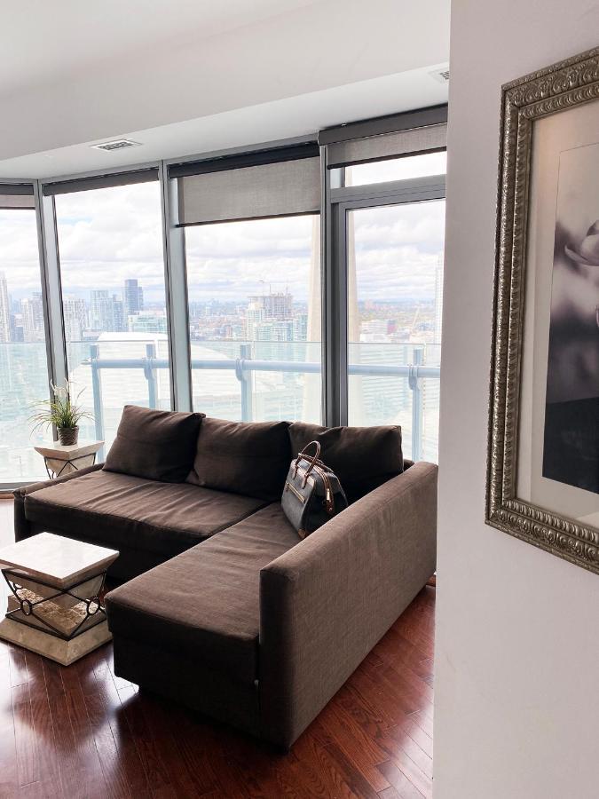 Ihost Suites Ice Condo Торонто Экстерьер фото