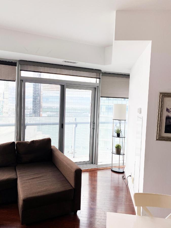 Ihost Suites Ice Condo Торонто Экстерьер фото