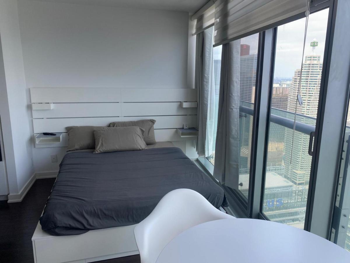 Ihost Suites Ice Condo Торонто Экстерьер фото