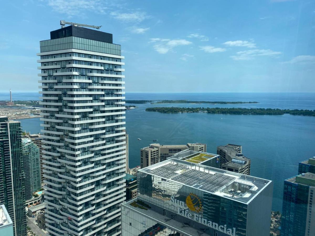 Ihost Suites Ice Condo Торонто Экстерьер фото