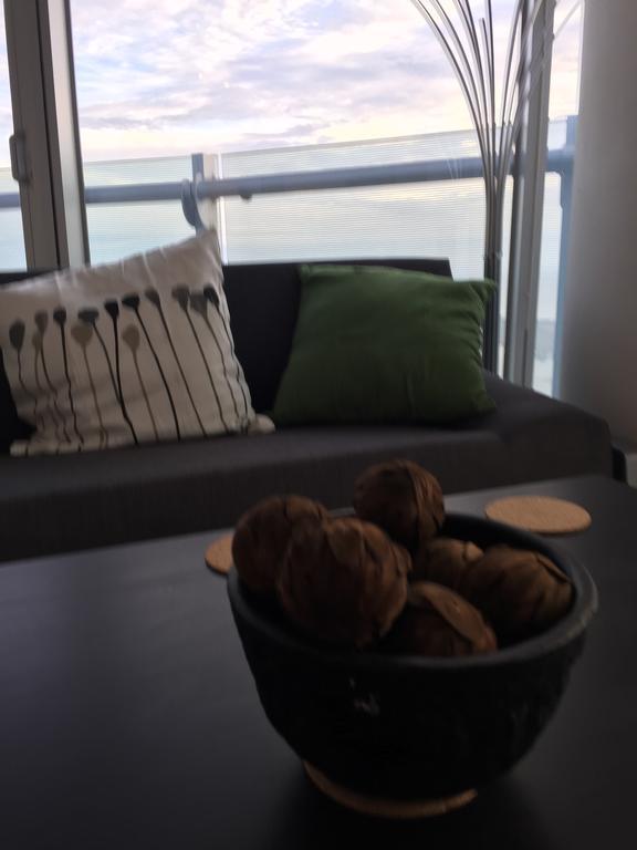 Ihost Suites Ice Condo Торонто Экстерьер фото